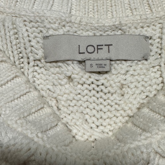 white knitted sweater brand loft size small - Picture 2 of 5